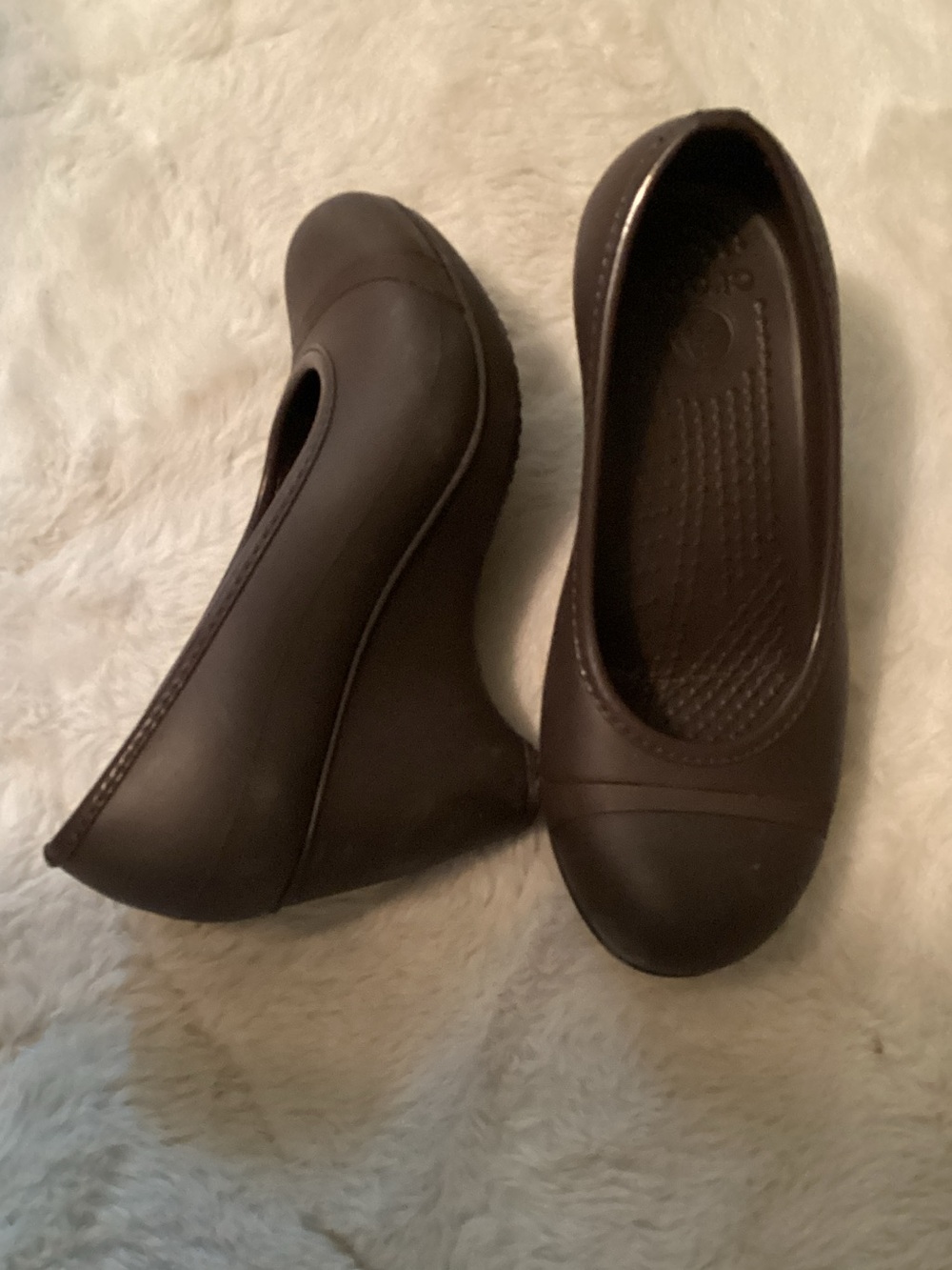 CROCS Women’s Brown Slip-On Wedge Flats